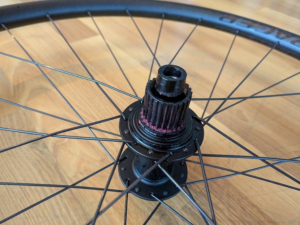 Pneus & Kompletträder: Bontrager Line Comp 30 Hinterrad – Neu und originalverpackt aus Zürich von megas_stephanos 2
