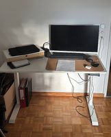 Höhenverstellbarer Schreibtisch inkl. Bürostuhl