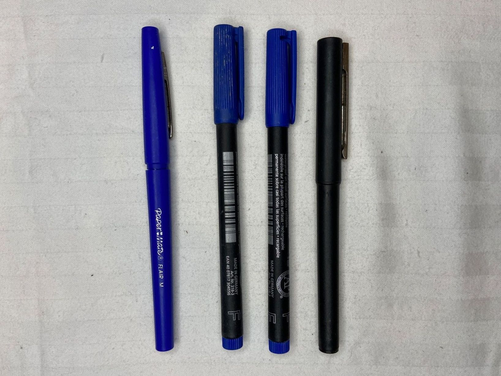 Stifte & Marker: 4 Stifte (blaue Tinte) – Gebraucht aus Zürich von dedasiba 1