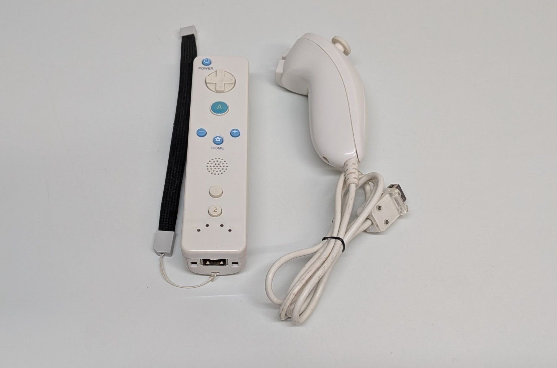 Controller: Wii Controller mit Nunchuck (Dritthersteller) – Gebraucht aus Menziken von mame18