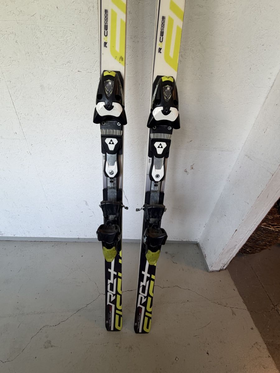 Fischer Skis: Fischr RS4 World Cup 186cm – Gebraucht aus Murten von Ski-Outlet 2