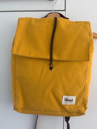Rucksack Ölend gelb mit Lederriemen
