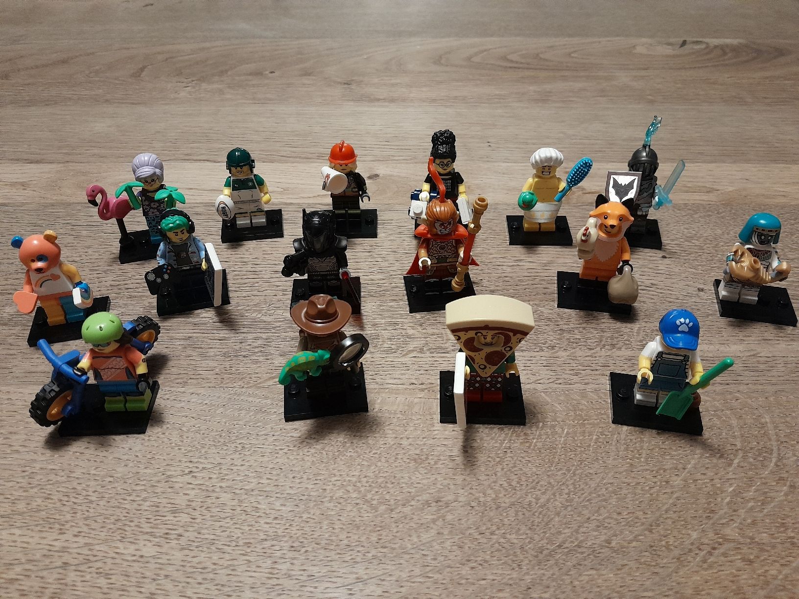 Lego Giocattoli: Lego minifigures série 19 – Usato da Bercher venduto da tonicee