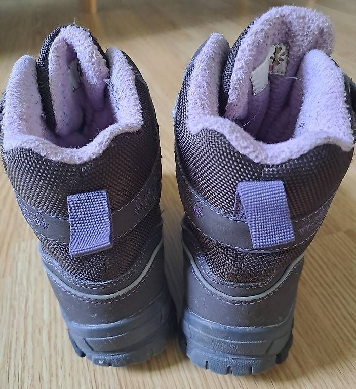Scarpe per ragazze: Winterschuhe - Grösse 28/29 – Usato da Rotkreuz venduto da Blubberli1 2