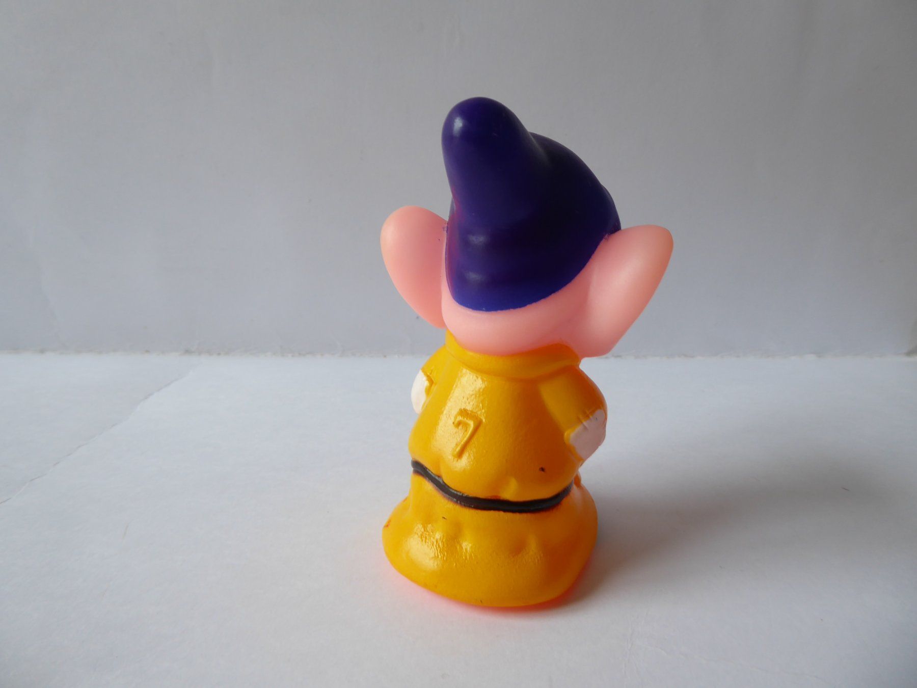 Figuren: Lustiger Wichtel, Weichgummi, 10,0cm – Gebraucht aus Turbenthal von Panau 2
