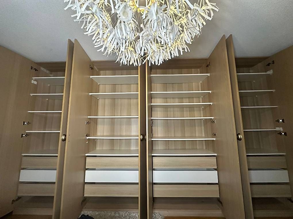 Ikea Armadi: Angefertigter Ikea Holz Schrank – Usato da Suhr venduto da Checkitout 3