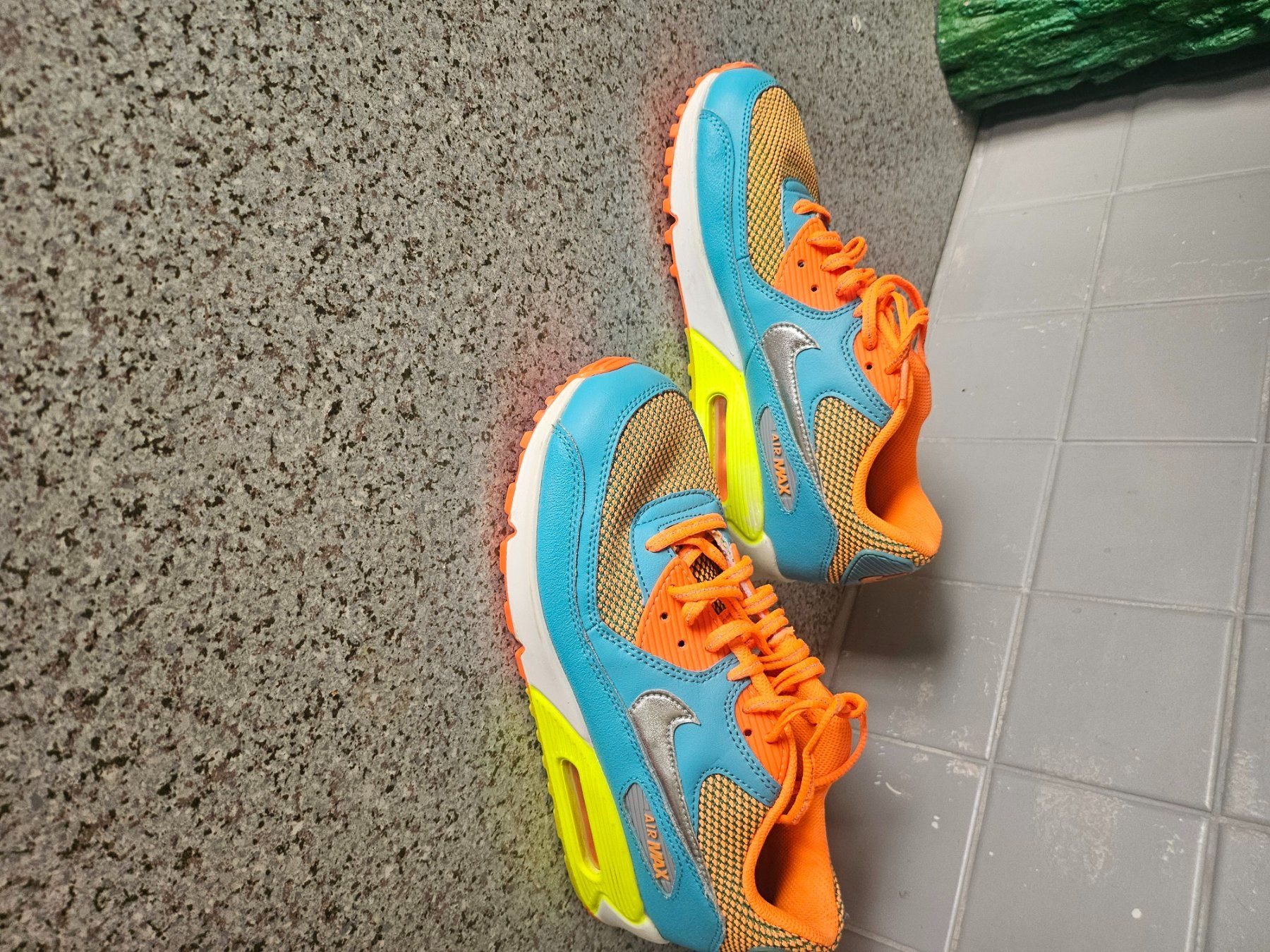 Nike Scarpe da donna: Nike Air Max- Kultmodell in 38.5***** – Usato da Triesen venduto da Teddyeddy 1