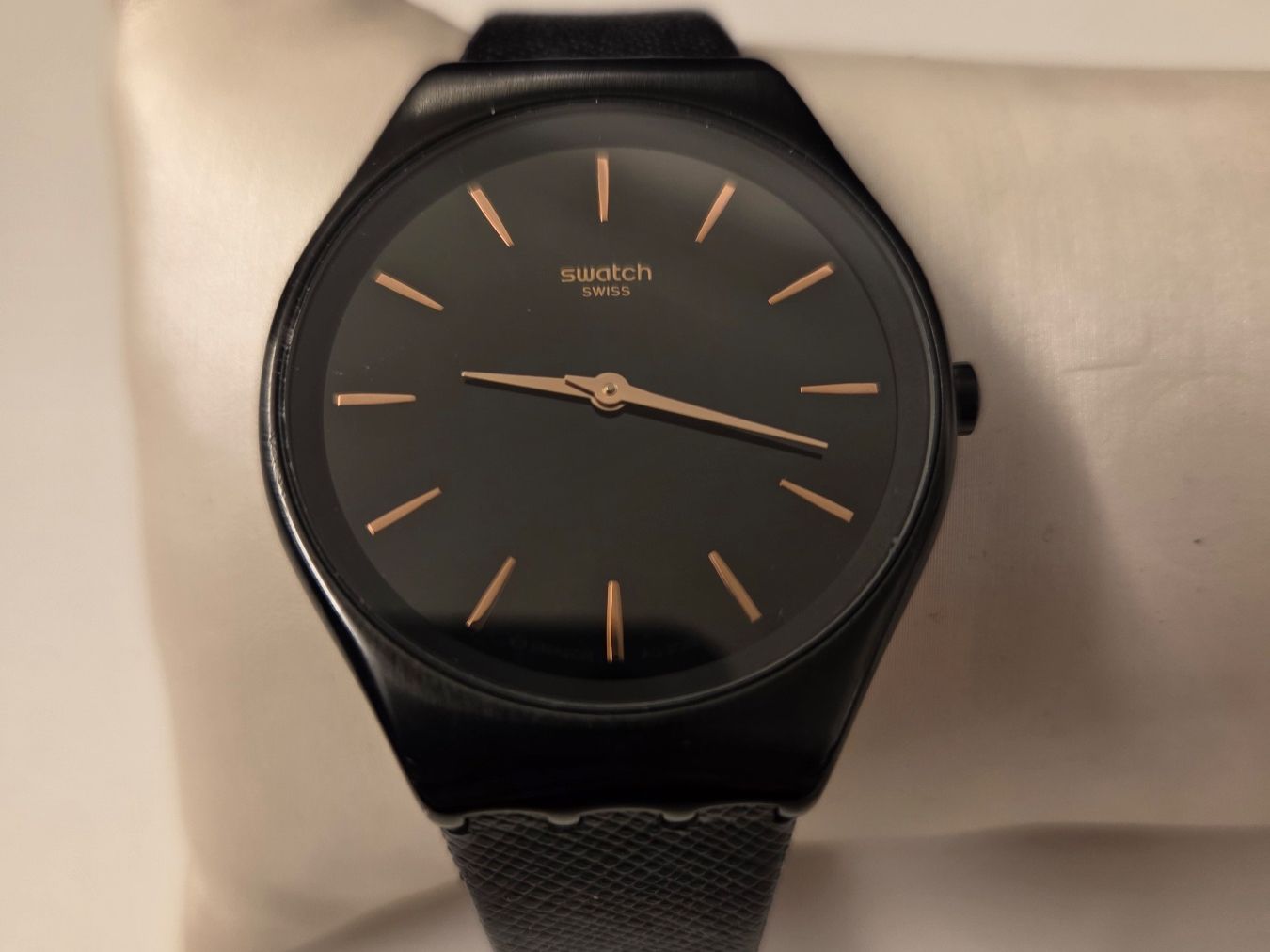 Swatch Orologi: Swatch " SKIN NOTTE" watch – Usato da Rupperswil venduto da Schlaumischlumpf
