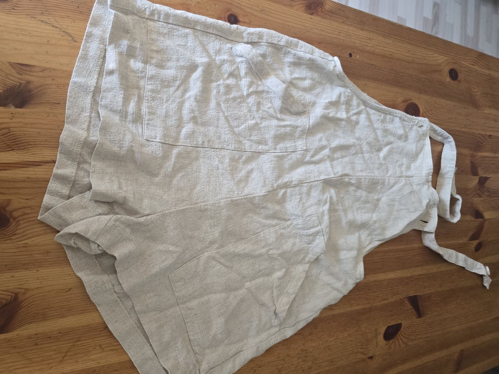 Hosen: kurze latzhosen – Neu (gemäss Beschreibung) aus Matten b. Interlaken von sonnyboy22
