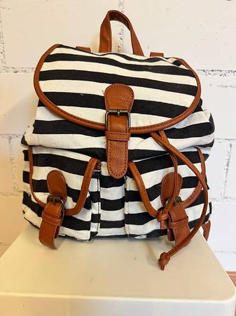 Trendige Stofftasche - Schwarz-Weiss gemustert -Top Zustand