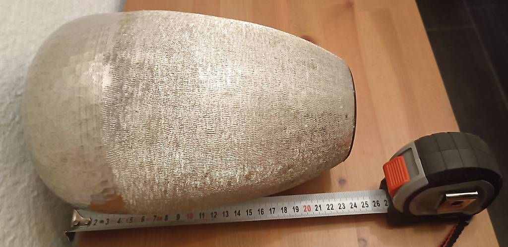 Vasen & Gefässe: dekorative Vase Mink in silberner Farbe – Gebraucht aus Bern von sv-trade 4