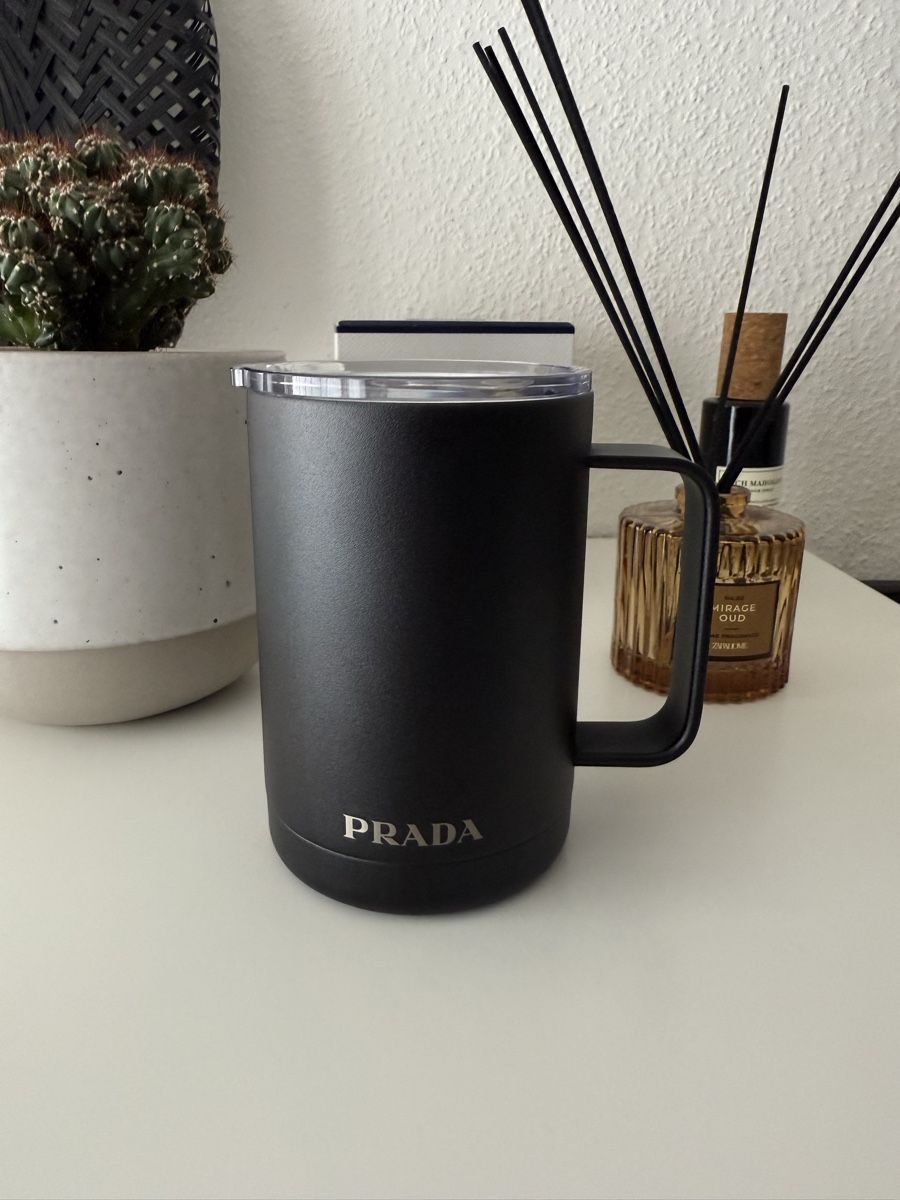 Tazze: Prada travel mug – Nuovo e nell'imballaggio originale da Zürich venduto da mariagondo95 5