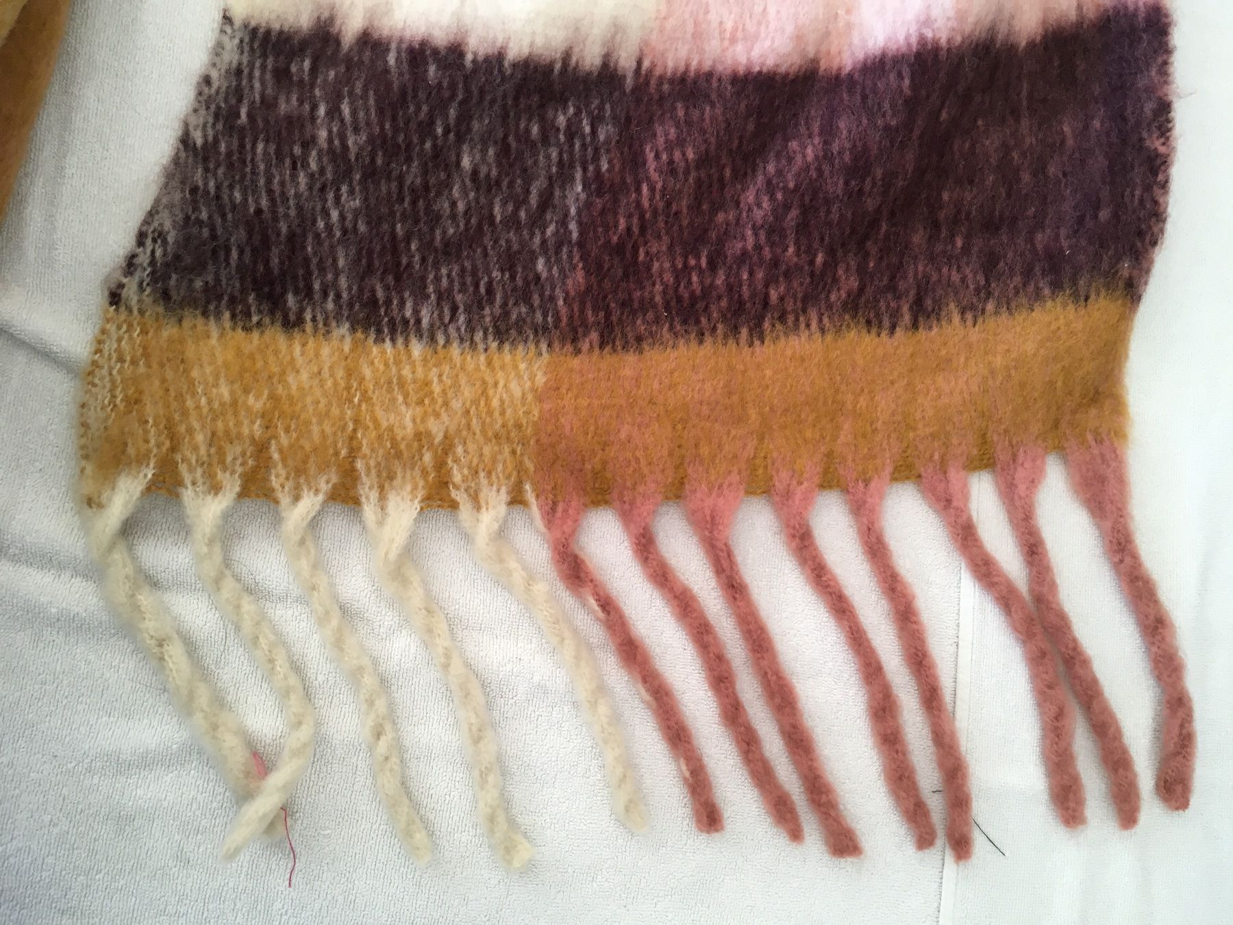 H&M Foulard & Sciarpe: H&M Schal - Länge ca. 210 cm - Breite ca. 45 cm – Usato da Altdorf UR venduto da Mini037 1