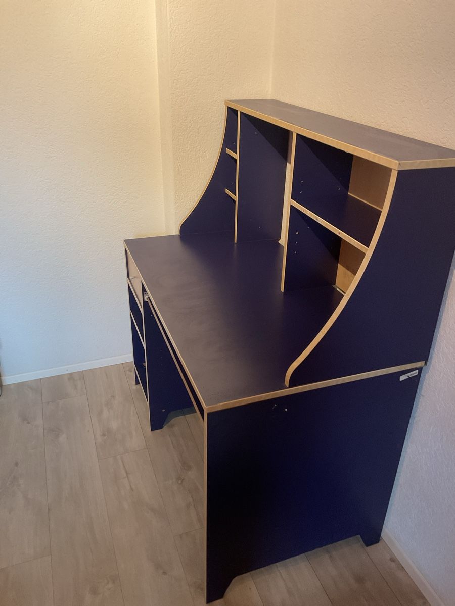 Bureaux: Schreibtisch – D'occasion à Belp par _b9mc 1