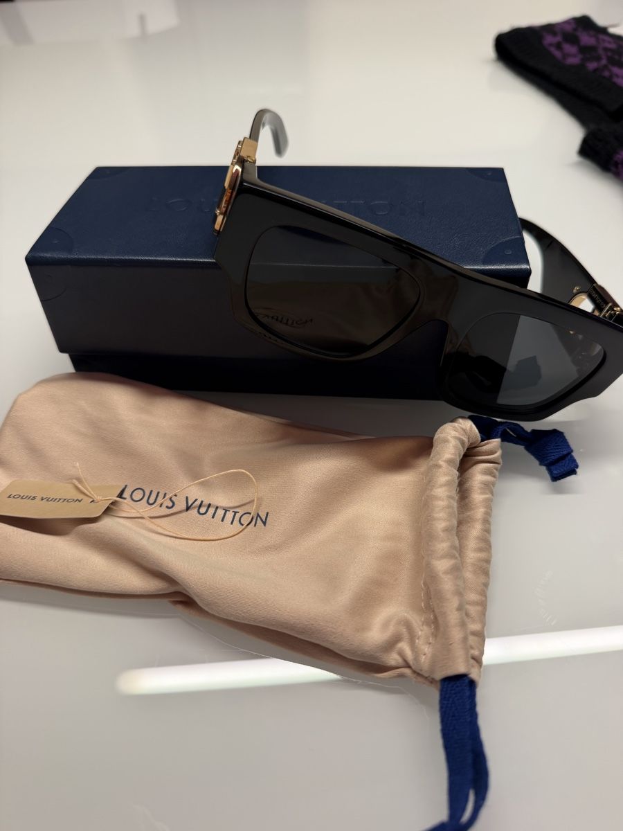 Louis Vuitton Occhiali & Lenti: New Louis Vuitton glasses – Nuovo e nell'imballaggio originale da Fahrweid venduto da Stellar_times 1