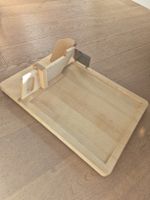 Schneidebrett für Käse, Brot und Wurst aus Holz mit Messer