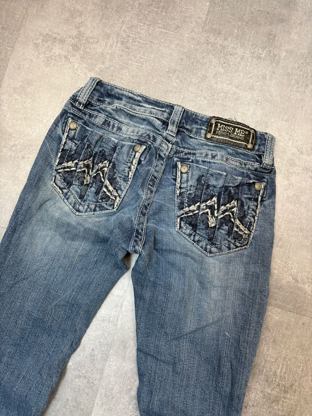 Jeans: Miss Me Bootcut Flared Jeans - Grösse S/26 – Usato da Werdenberg venduto da hase.vintage