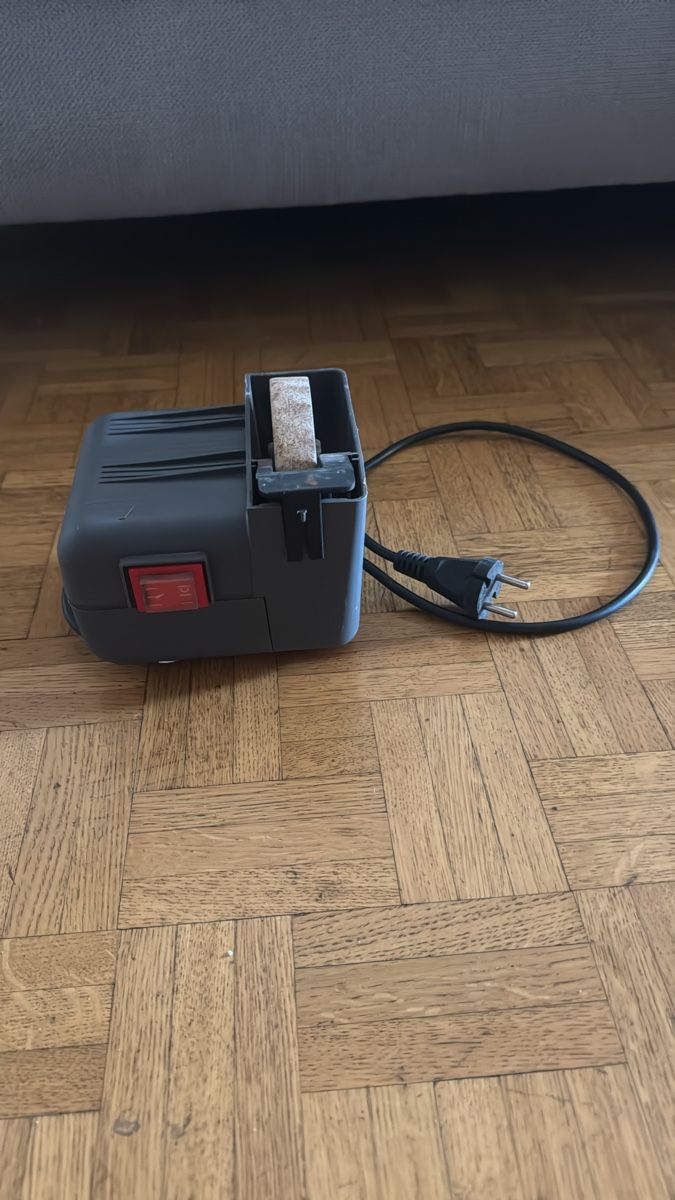 Alle Maschinen: Elektrischer Messerschärfer   – Gebraucht aus Diepoldsau von chi_9zcq