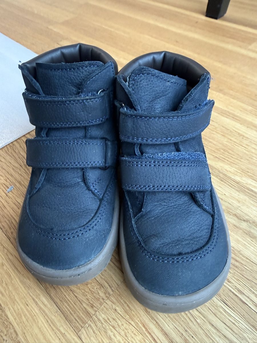 Froddo Scarpe per ragazzi: Froddo barefoot waterproof autumn/spring boots blue 23 – Usato da Zürich venduto da CVMK