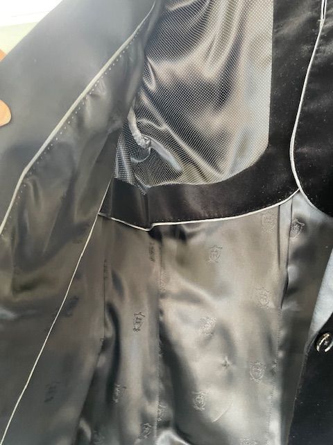 Massimo Dutti Giacche: Massimo Dutti Samt-Blazer, Schwarz, Grösse 36, Top Zustand – Nuovo (secondo la descrizione) da Coldrerio venduto da Theres2004 4