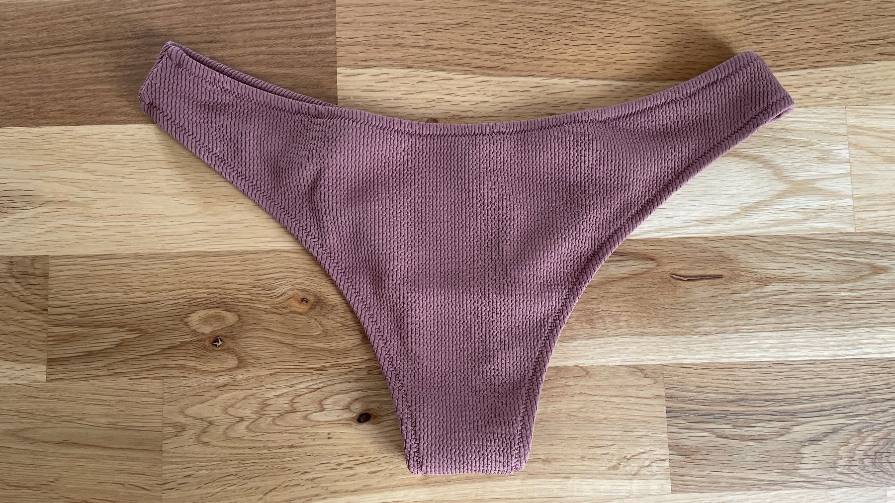 Costumi da bagno & Bikini: Bikinihosen Oysho, Grösse S – Nuovo (secondo la descrizione) da Burgdorf venduto da Crown. 2