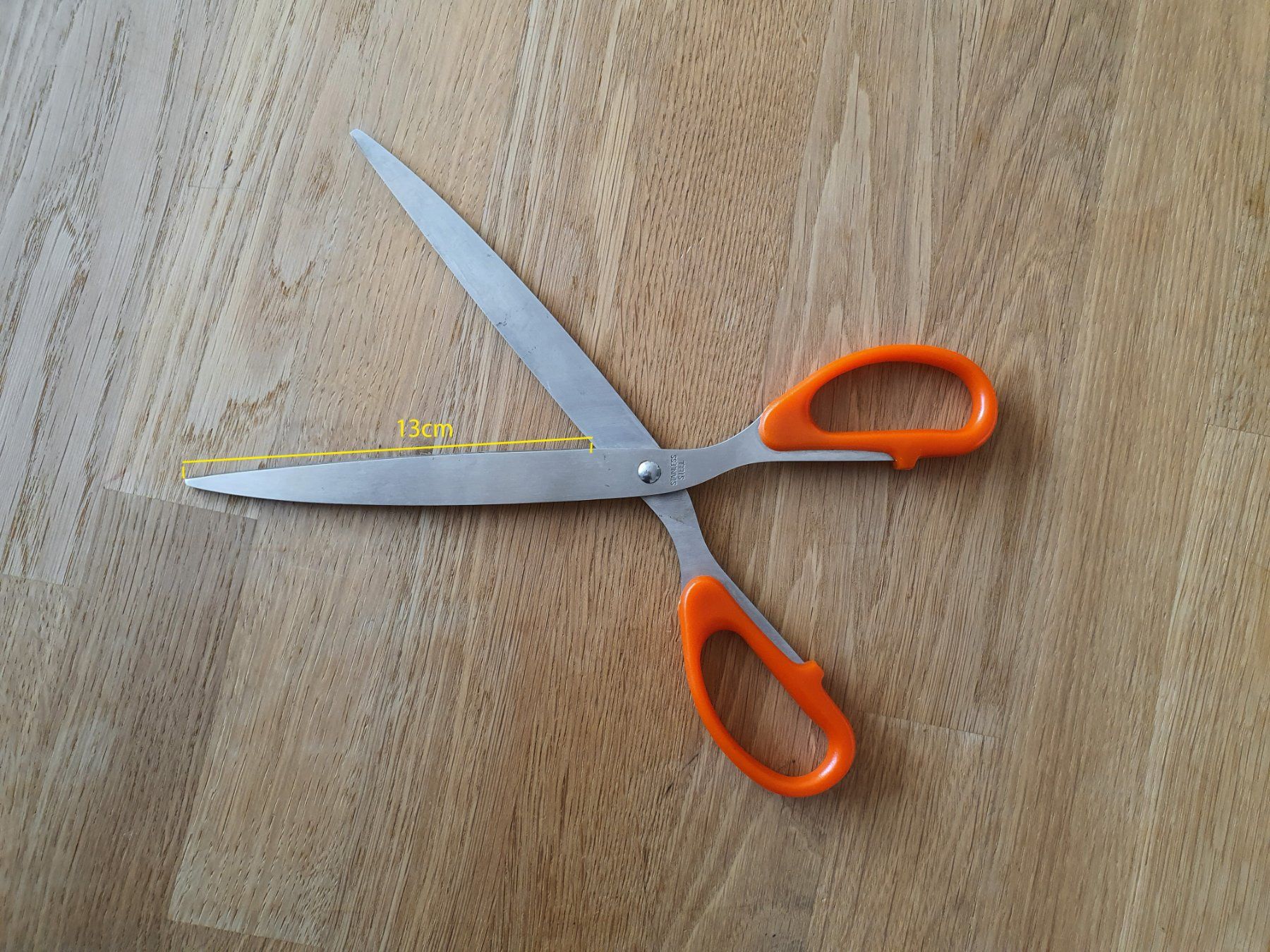 Tous les outils: Schere mit langen Klingen – D'occasion à Winterthur par Nooitgedagt 1