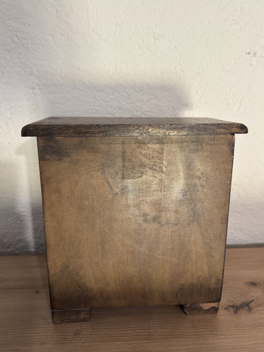 Tutte le decorazioni: Kleine Holzkommode – Usato da Hombrechtikon venduto da Froeschli9 4