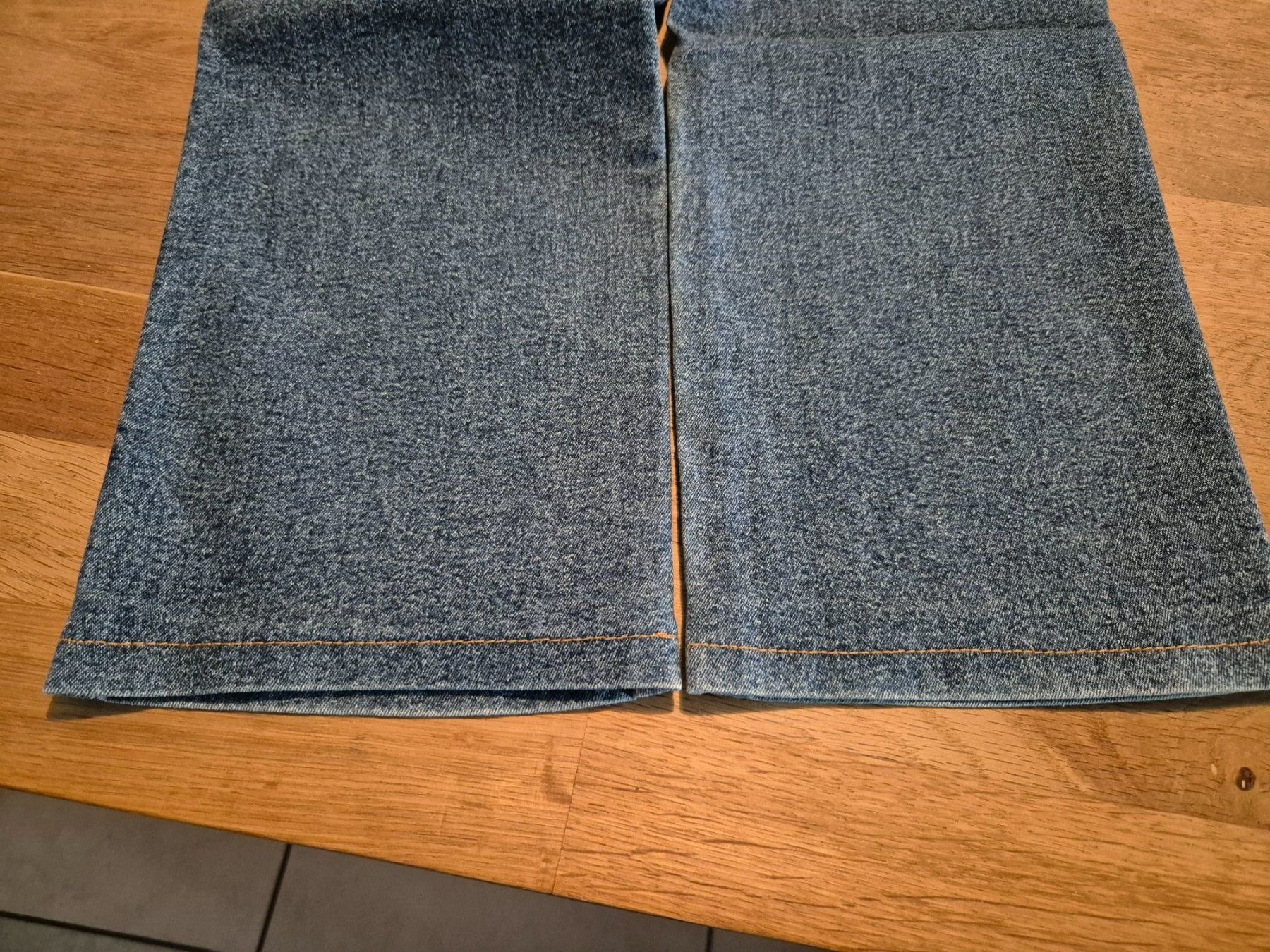 Jeans: Jeanshose Gr. 34, 97% Baumwolle – Neu (gemäss Beschreibung) aus Urtenen-Schönbühl von Lari1 4