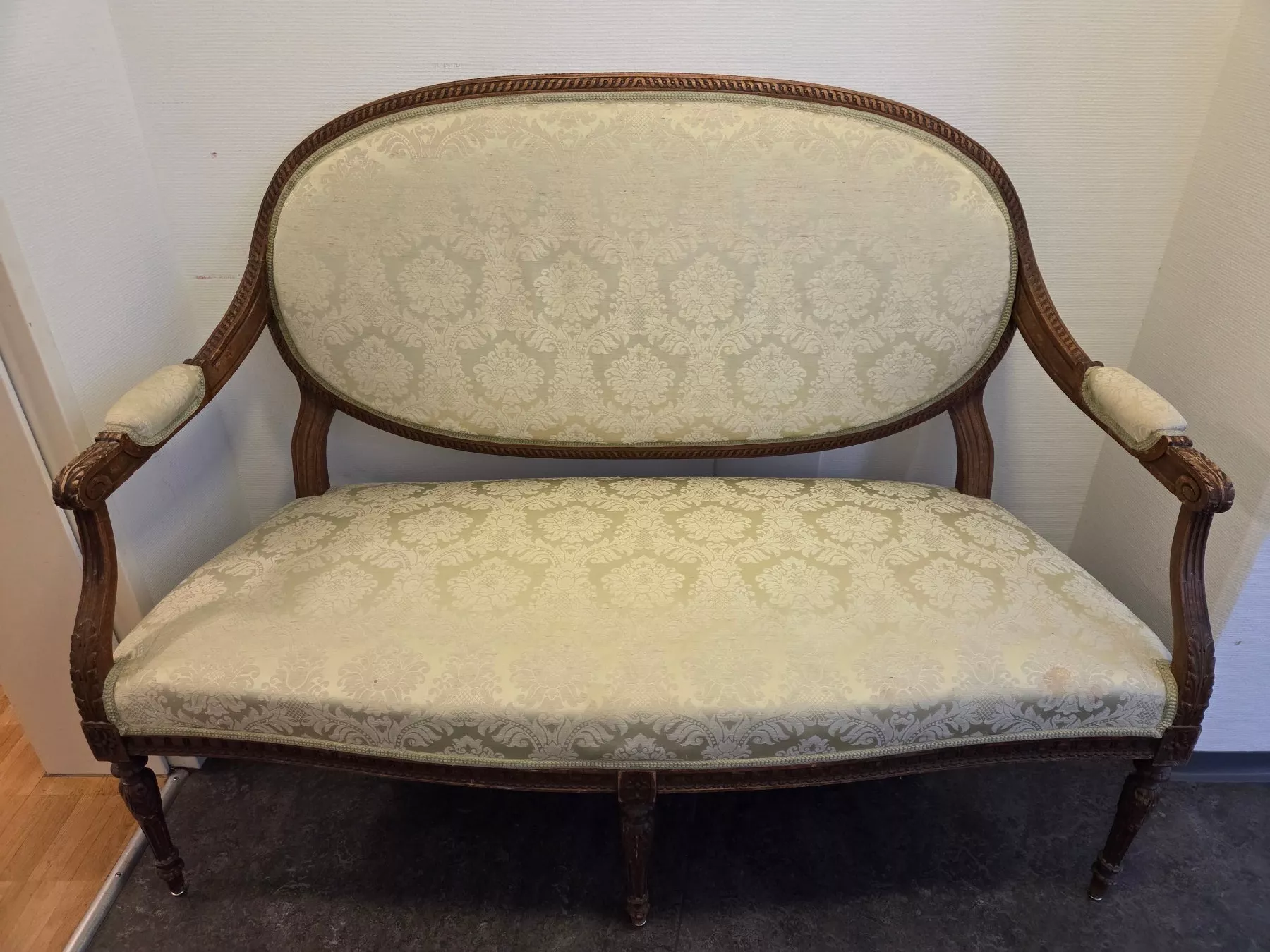 Sofas: altes Sofa – Gebraucht aus St. Gallen von Razoon77