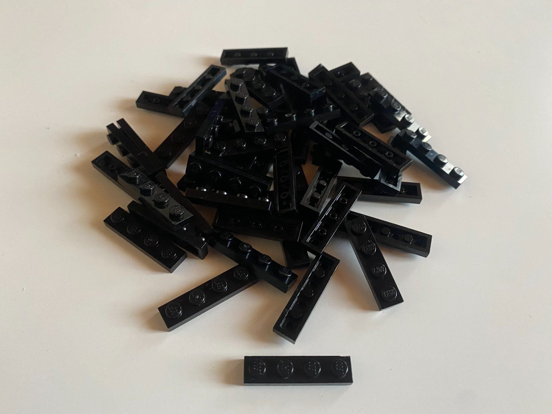 Lego Giocattoli: LEGO - 50 - SCHWARZE - EINERPLÄTTLI - 4 X 1 – Usato da Gelterkinden venduto da ajdt4