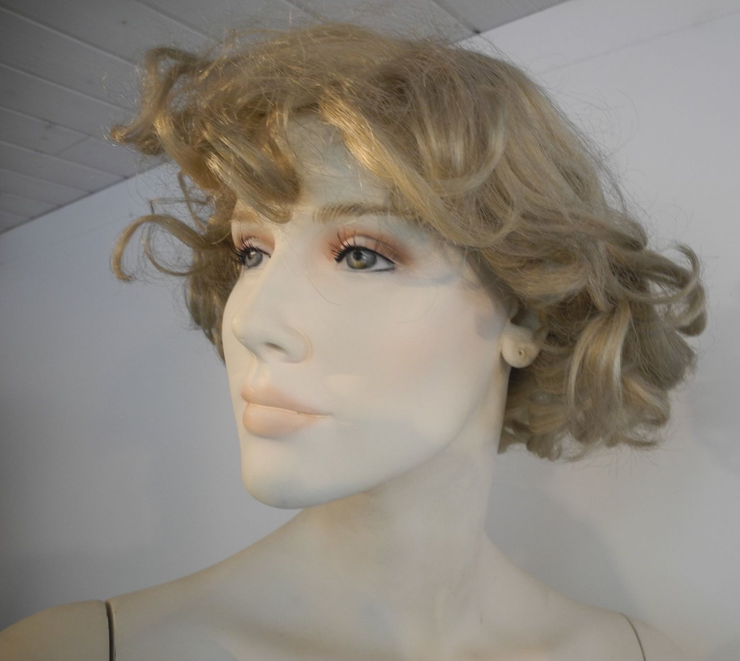 Altro in Decorazioni & Accessori: Schaufensterpuppe / Mannequin antik "Brigitta" – Usato da Kottwil venduto da Crazyrolf 4
