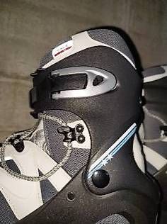 Patins à roul. & inline: Patins à roulettes inline Femme  – D'occasion à Tolochenaz par frl_zm2w 3