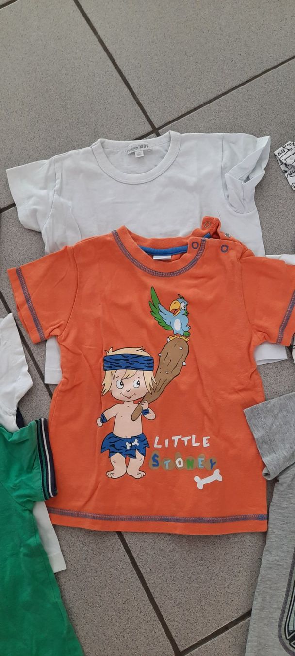 Lotti & Set di vestiti: Magliette  tg. 92 – Usato da Tesserete venduto da bab_7ztk 2