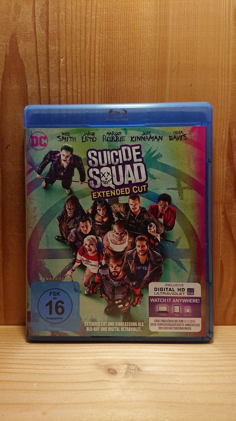 Tutti i DVDs: SUICIDE SQUAD Blu-Ray mit Margot Robbie – Usato da Wilderswil venduto da Exebub