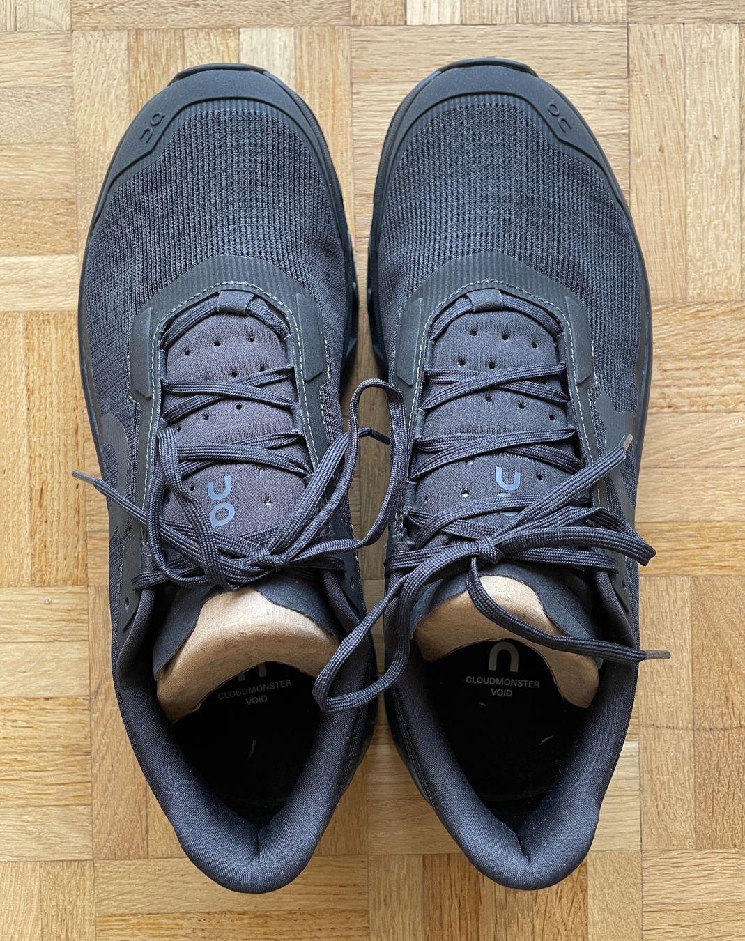 On Scarpe da uomo: On Running: Cloudmonster Void, schwarz, Grösse 43, NEU – Nuovo e nell'imballaggio originale da Gümligen venduto da soleil149 1