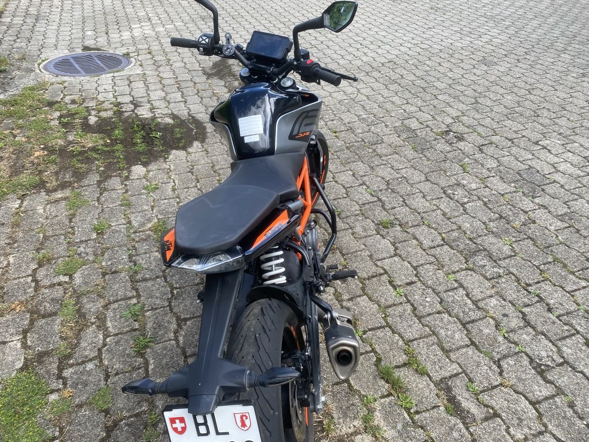 KTM Route: KTM Duke 125 – D'occasion à Arboldswil par sch_2l6h 3