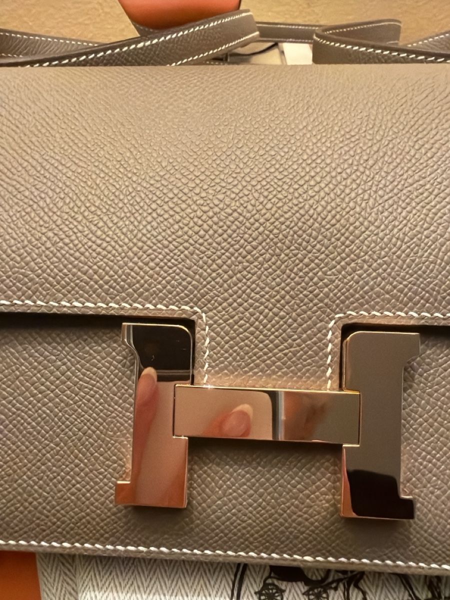 Hermès Borse da donna: Hermès Constance Élan 24 Étoupe Hardware Or Rose Full Set – Nuovo (secondo la descrizione) da St-Légier-Chiésaz venduto da mir_7mcg 2