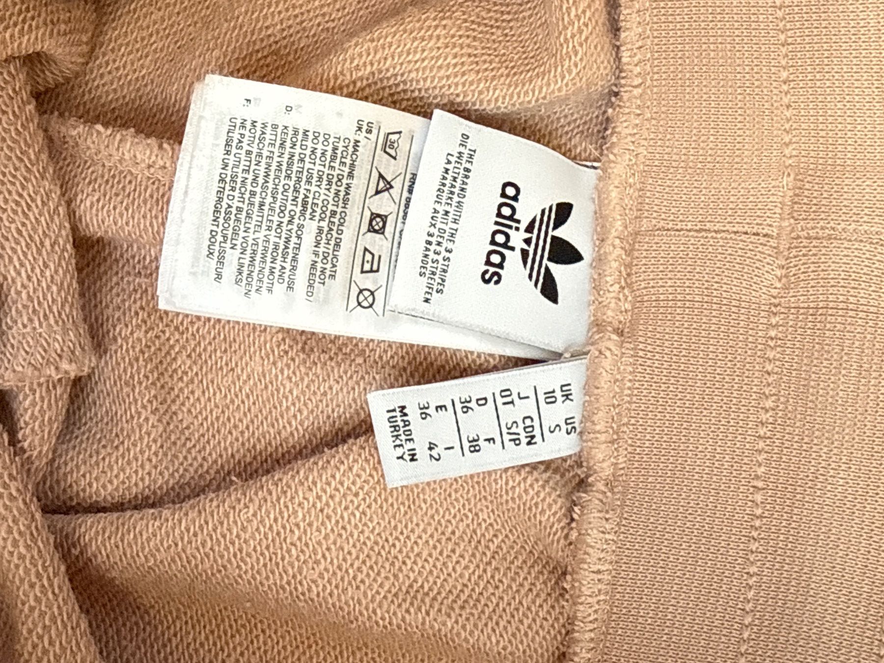 Adidas Hosen: Adidas Damen Hose – Neu (gemäss Beschreibung) aus Wallisellen von MoPo00 2