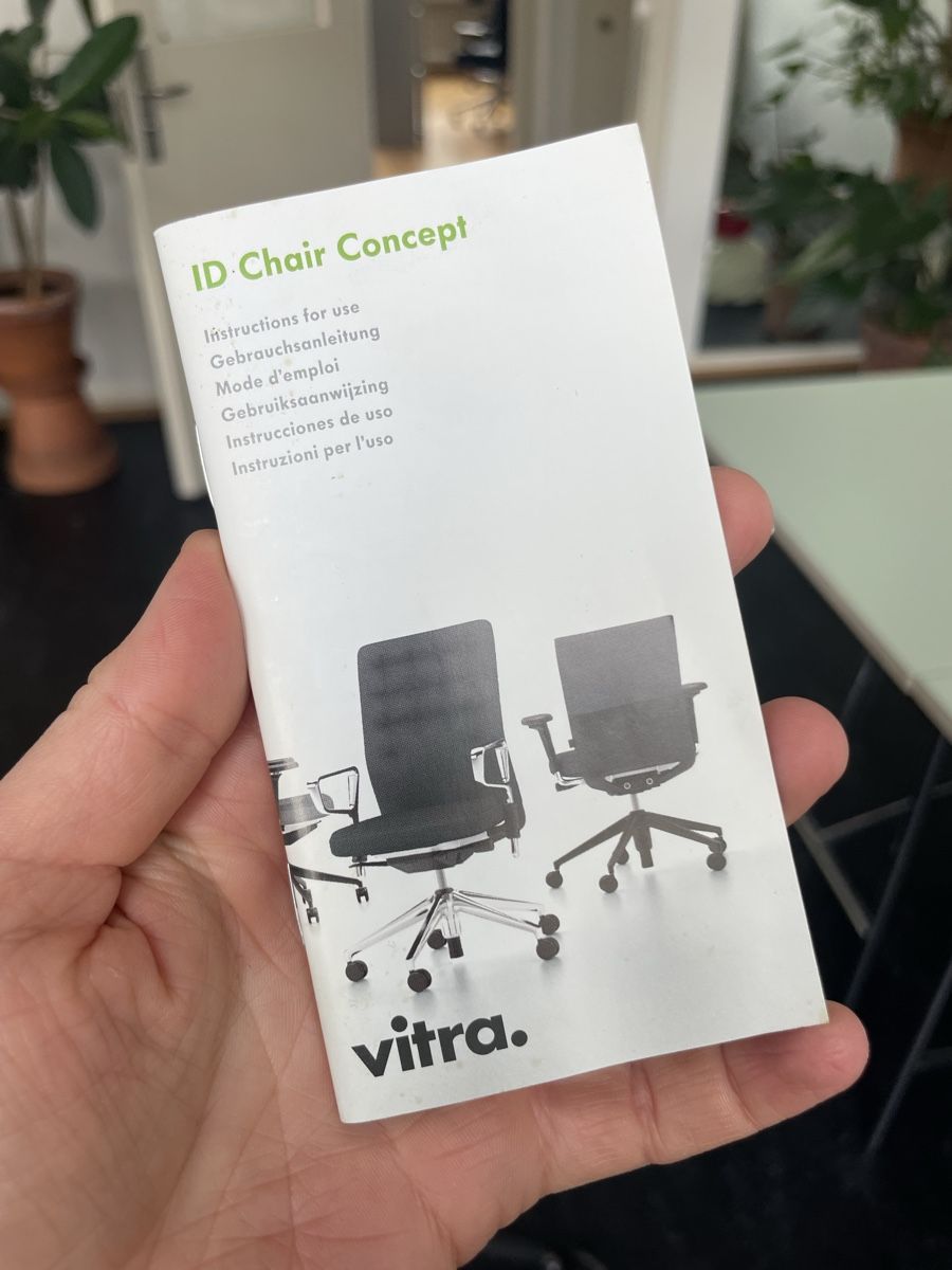 Vitra Stühle: Vitra ID Bürostuhl – Gebraucht aus Basel von Alenamaria 8