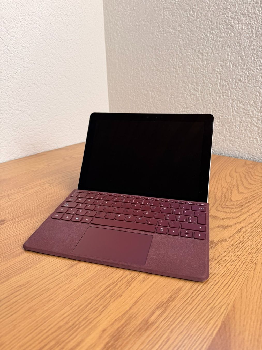 Microsoft Notebook: Microsoft Surface Go 10" | 8 GB RAM | 380 GB – Usato da Strengelbach venduto da Mario81s 1