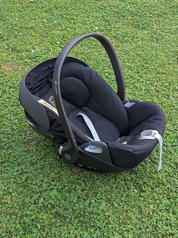 Auto-Kindersitze: Babyschale Cybex Cloud Z mit drehbarer Base – Gebraucht aus Binningen von Rapha_T 1