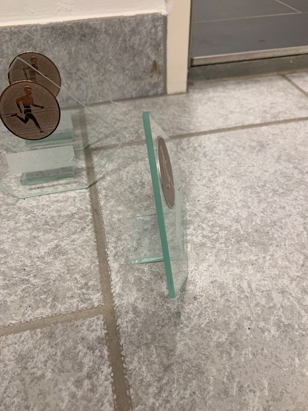 Altre raccolte & rarità: Trophäe Pokal 4 Stück  neu – Nuovo e nell'imballaggio originale da Oberweningen venduto da Jogi2 2
