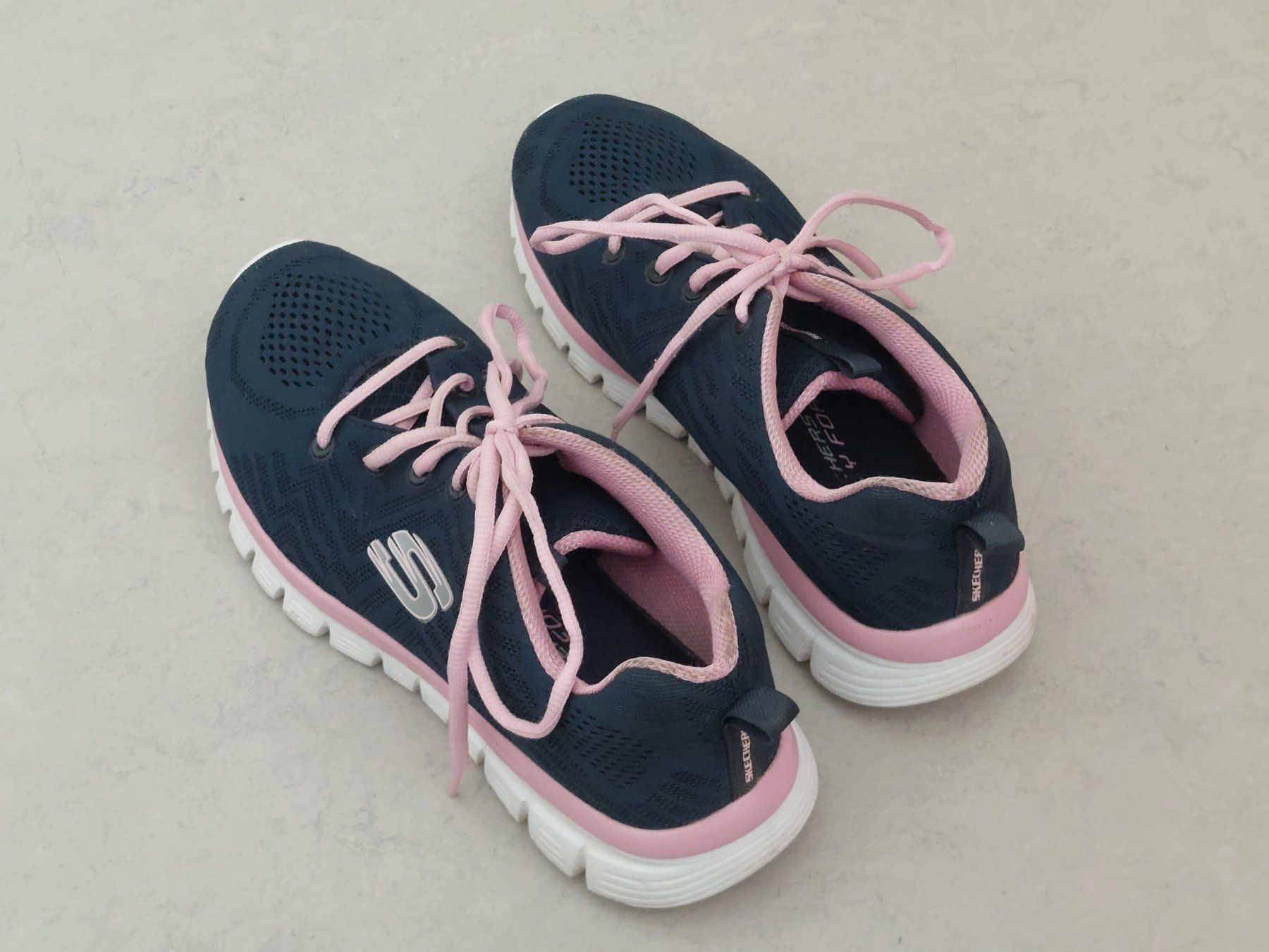 Skechers Scarpe per ragazze: Sketchers Schuhe Gr.40 – Usato da Pfäffikon SZ venduto da max_5ylc 1