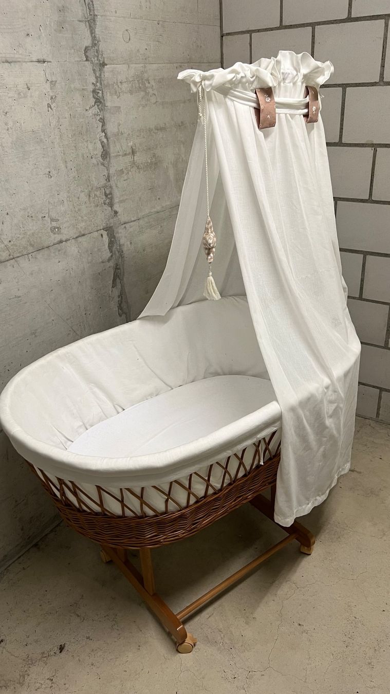 Wiegen & Stubenwagen: Stubenwagen Maxi Hochbett Baby 86x46cm – Gebraucht aus Allschwil von chris.cox