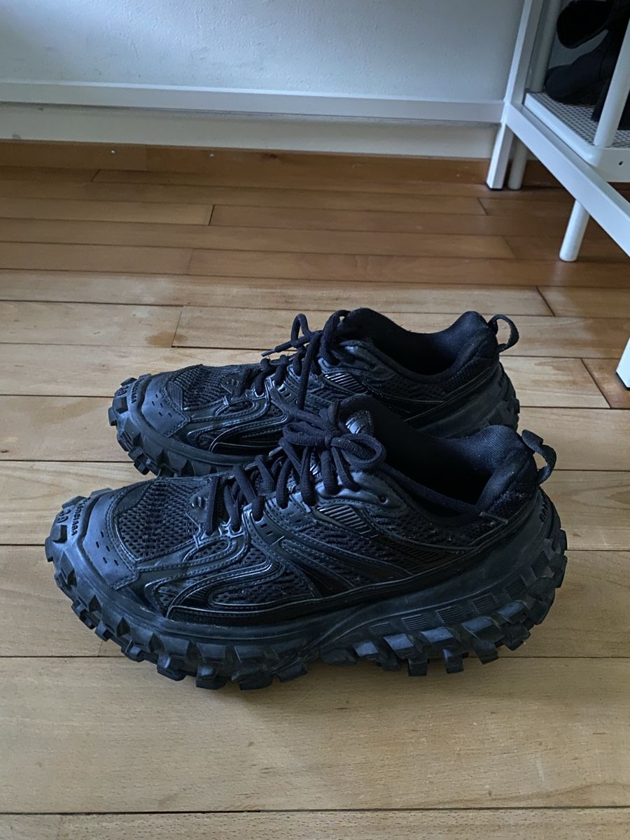 Balenciaga Scarpe da donna: Balenciaga Defender Sneaker Schwarz Grösse 39 – Nuovo (secondo la descrizione) da Luzern venduto da nee_zjh6 6
