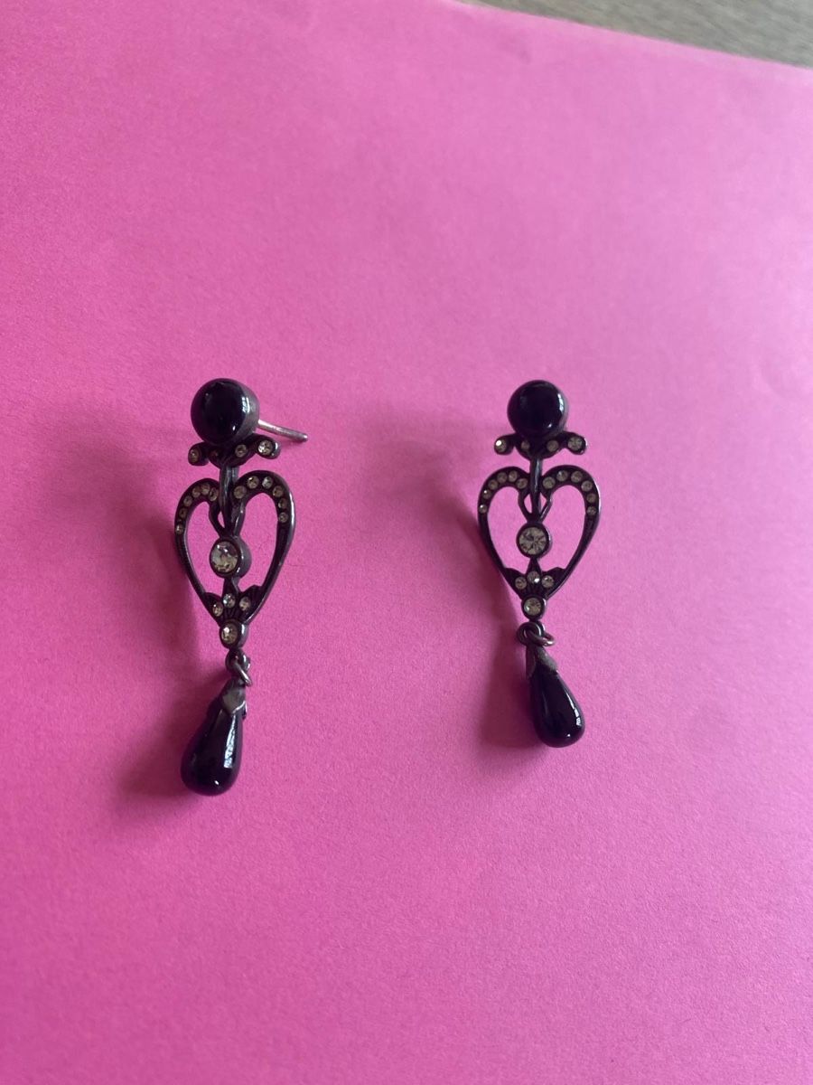 Orecchini pendenti & Orecchini a lobo: Ohrringe haengend herzfoermig 4 cm – Usato da St. Margrethen SG venduto da ing_p6fy