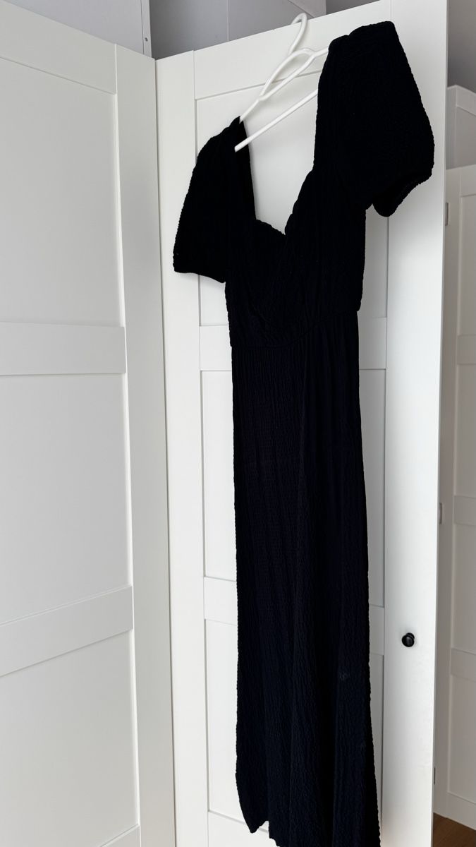 Stradivarius Vestiti: Rückenfreies Kleid zum binden – Usato da Wattwil venduto da chi_11o