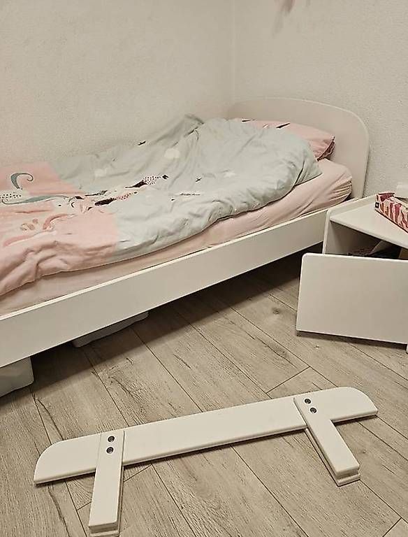 Letti: Cadre de lit 90x200,sommier, chevet – Usato da Fully venduto da cvivi75 2