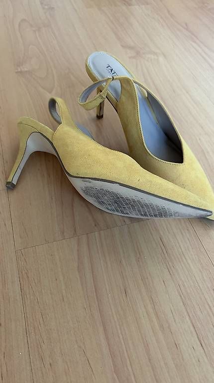 Chaussures femmes: Pumps Gelb / Slingback Pumps 40 – D'occasion à Neuheim par Vinn 1