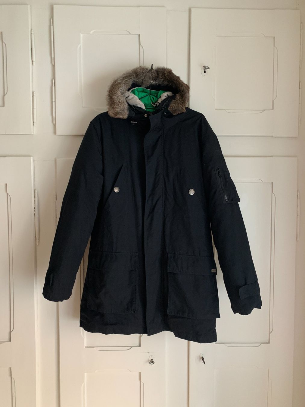 Pepe Jeans Jacken: PEPE JEANS - Daunenjacke schwarz L – Gebraucht aus Zürich von Diazaio